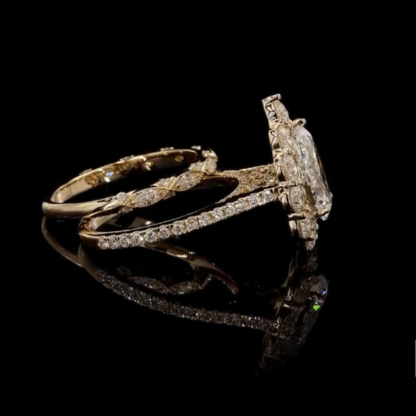 Pear Cut Halo Diamond Ring with Marquise & Round Band